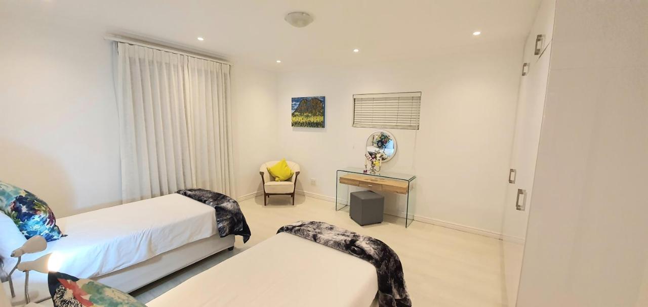 Villa Parisienne Modern Guest House 开普敦 外观 照片